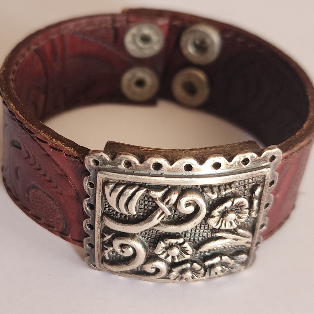 Barse Sterling Silver Brown Tooled Leather Bracelet Cuff Snaps